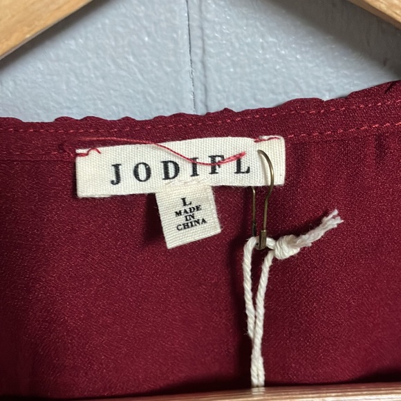 NWT Jodifl Shirt Blouse Top Large Burgundy V Neck Ruffle Details New with Tags - Picture 6 of 12